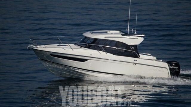 Parker 750 Cabin Cruiser