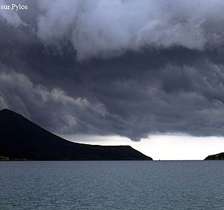 Éclairs, trombes et ciels d'orage