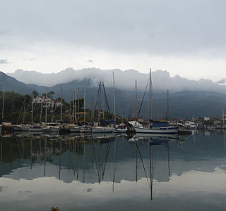 Éclairs, trombes et ciels d'orage