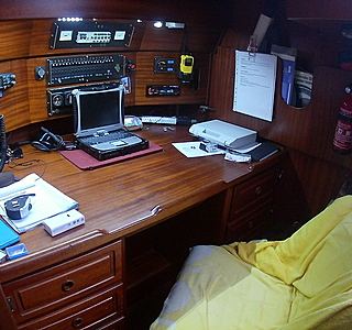 L'intérieur de votre table à carte, rangée ou pas... ;-)