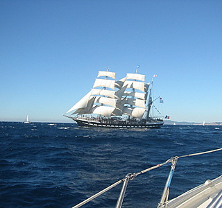 Voiles, coques, ponts et apparaux de vieux gréements 