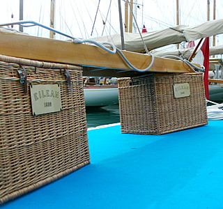 Voiles, coques, ponts et apparaux de vieux gréements 