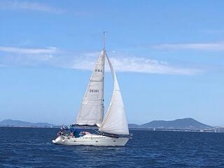 Bavaria 37